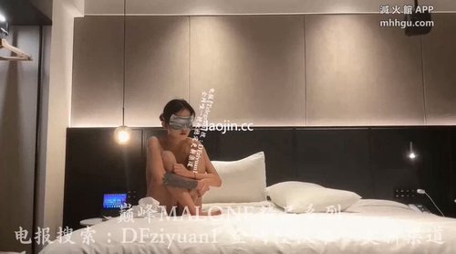 大神包养流出,【巅峰MALONG精品】,04年165大专小妹,酷似宋祖儿,无套内射,蜂腰翘臀极品身材