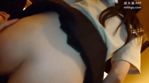 【無・制服コス】貧乳のスレンダー色白美女に肉棒突き刺して中出し FC2PPV-4638126